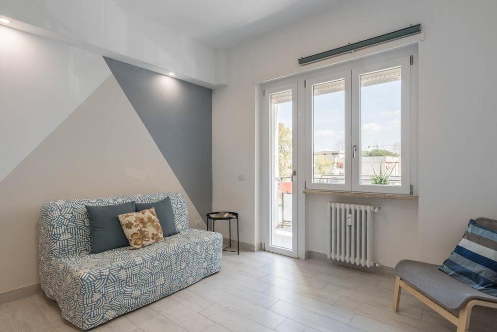 Apartamento Cinema House In Cinecitta Roma Exterior foto
